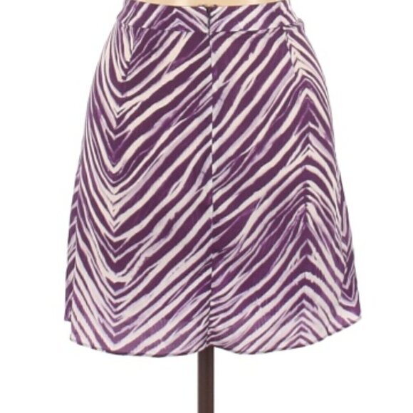 BCBGMaxAzria Mini Skirt Purple White Zebra - Picture 2 of 2